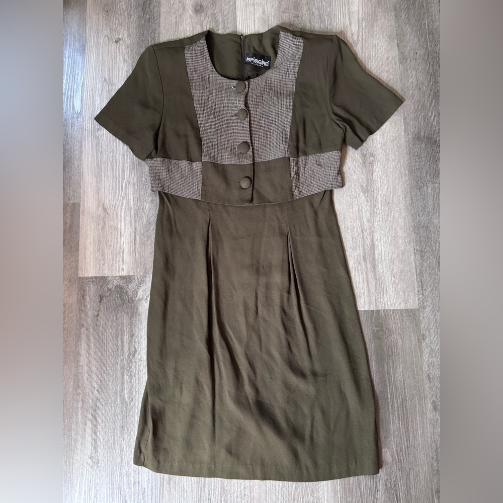 Vintage 1980s elegant cottage core olive green Brioche dress
